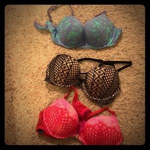 Victoria’s Secret bra bundle!